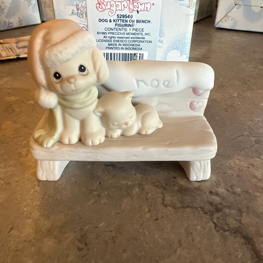 Precious Moments Sugar Town Dog & Kitten on Bench Figurine 1995